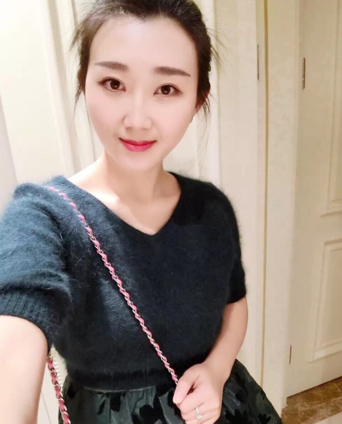 小妮的第三张照片--武平婚介网