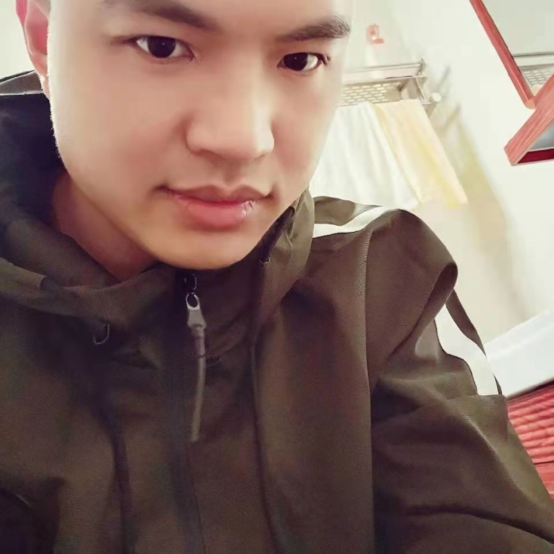 高大上的宅男的第二张照片--武平婚介网