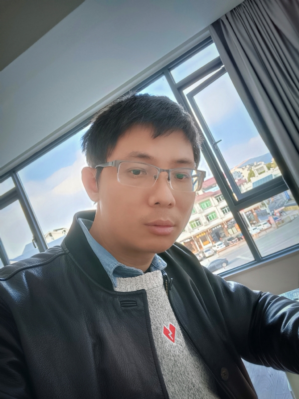 也许只是缺少一个拥抱的第二张照片--武平婚介网