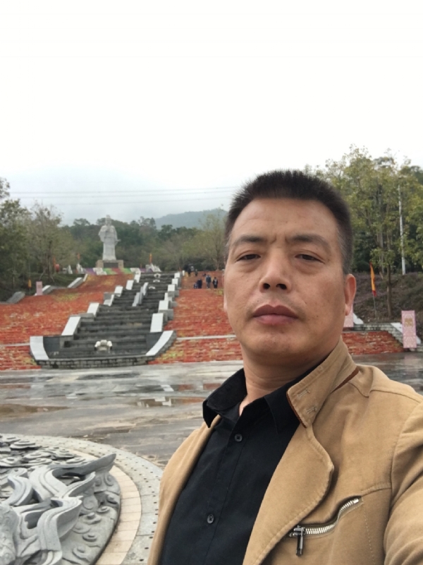 开心的松鼠的第一张照片--武平婚介网