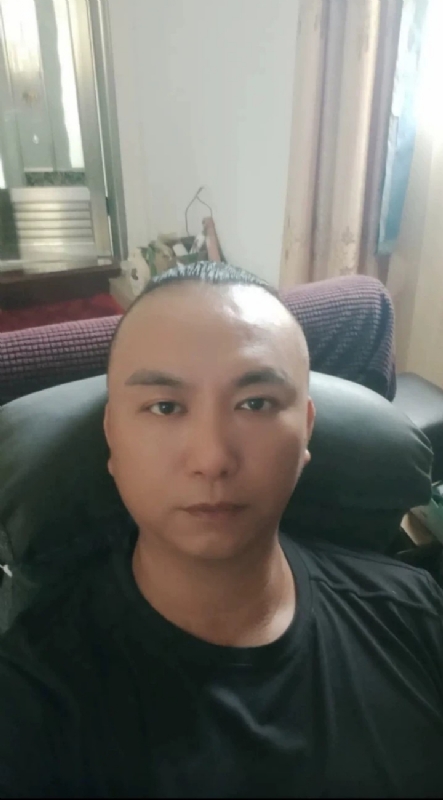 施逸森的第一张照片--武平婚介网