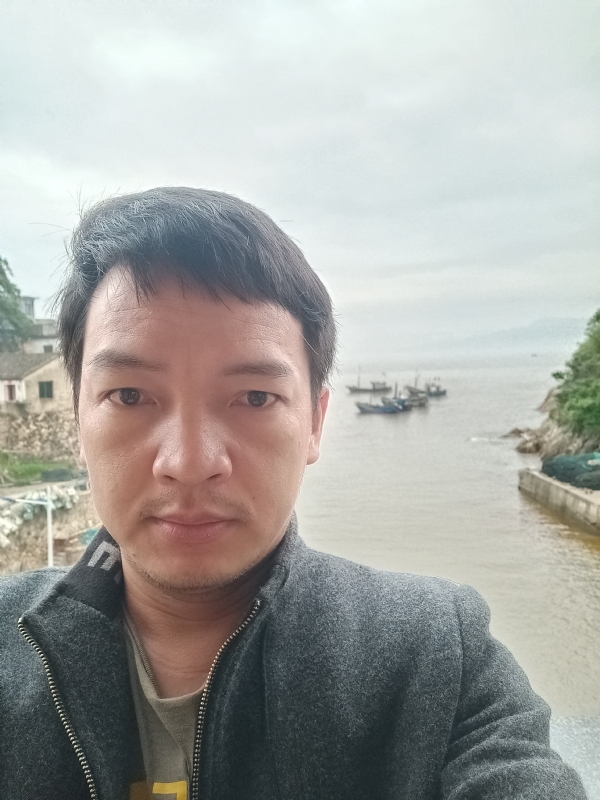 啊亮的第一张照片--武平婚介网