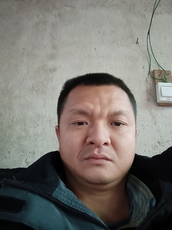 兰成龙的第二张照片--武平婚介网