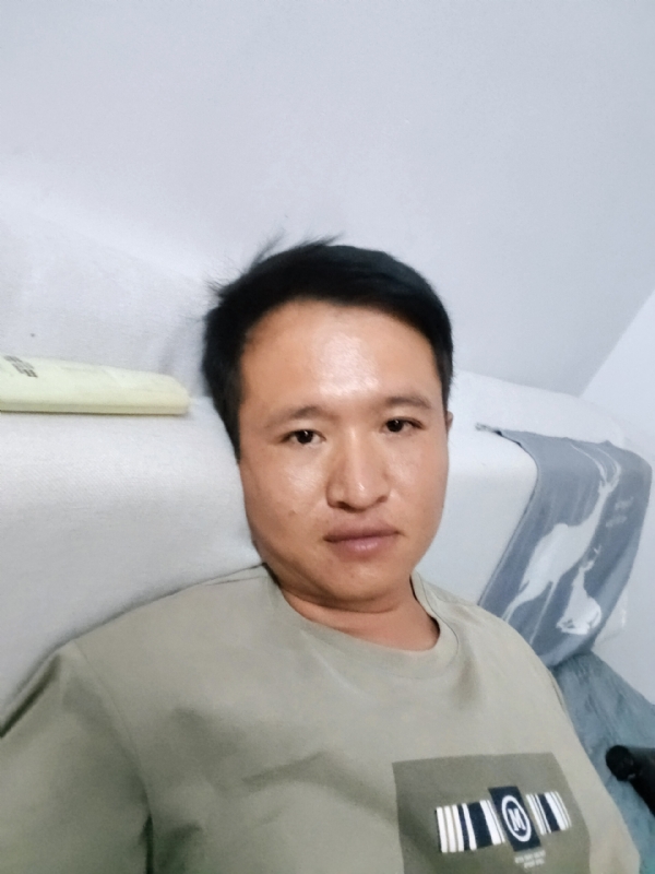 陌生人的第三张照片--武平婚介网